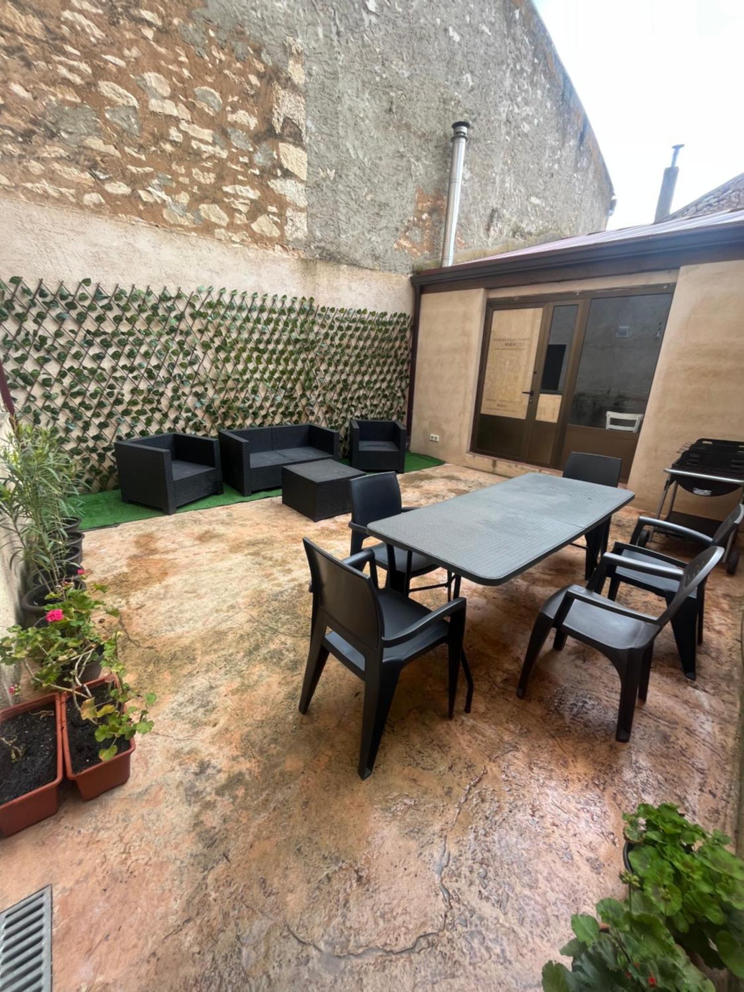 Casa Marite Vivienda De Uso Turistico Villa Campillo de Aranda Luaran gambar